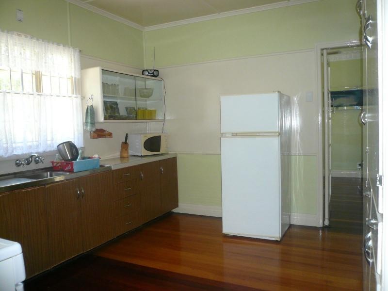 6 Benowa Street, Macleay Island QLD 4184