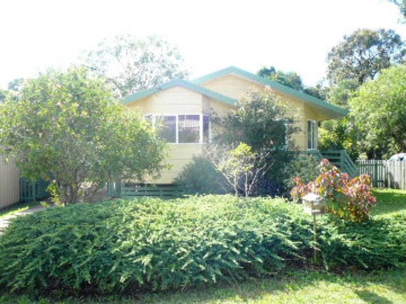 67 Scotts Road, Macleay Island QLD 4184