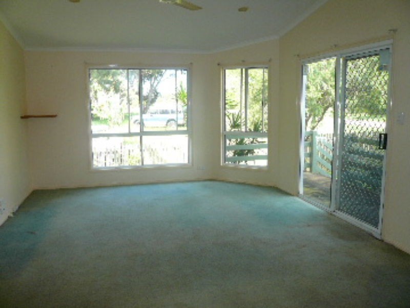 67 Scotts Road, Macleay Island QLD 4184