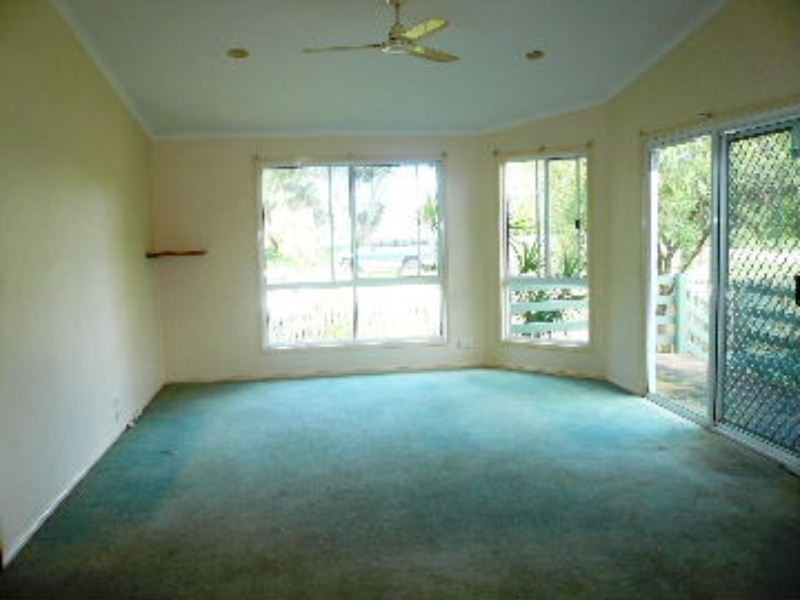 67 Scotts Road, Macleay Island QLD 4184