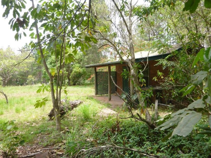 40 Cooee Crescent, Macleay Island QLD 4184
