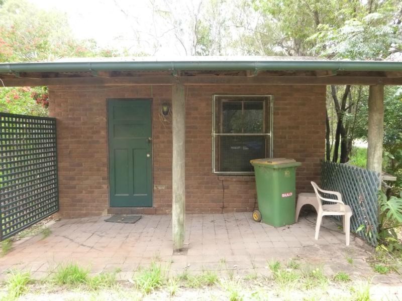 40 Cooee Crescent, Macleay Island QLD 4184