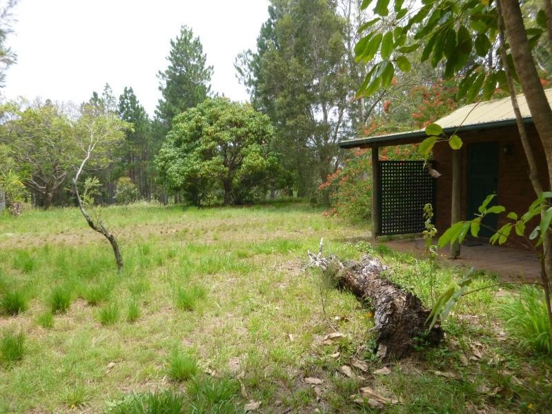 40 Cooee Crescent, Macleay Island QLD 4184