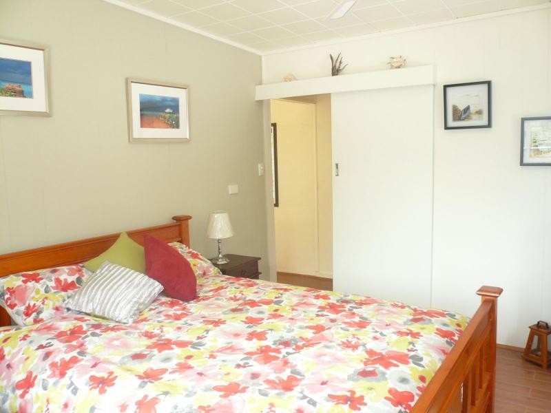10 Hastings Terrace, Macleay Island QLD 4184