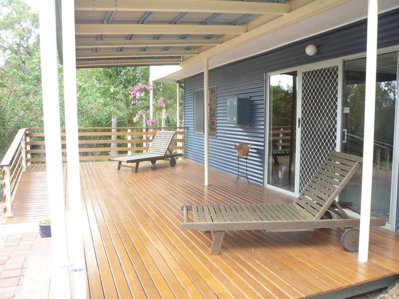 10 Hastings Terrace, Macleay Island QLD 4184