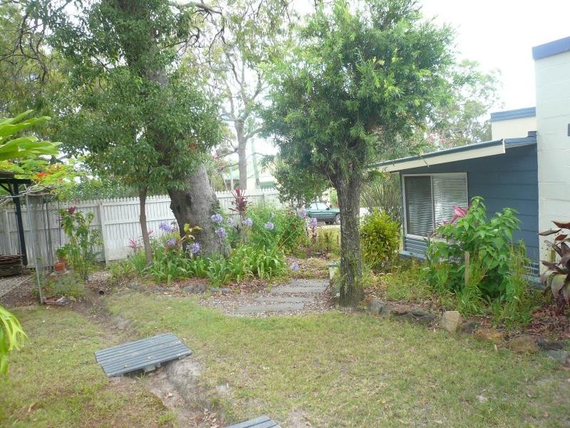 10 Hastings Terrace, Macleay Island QLD 4184