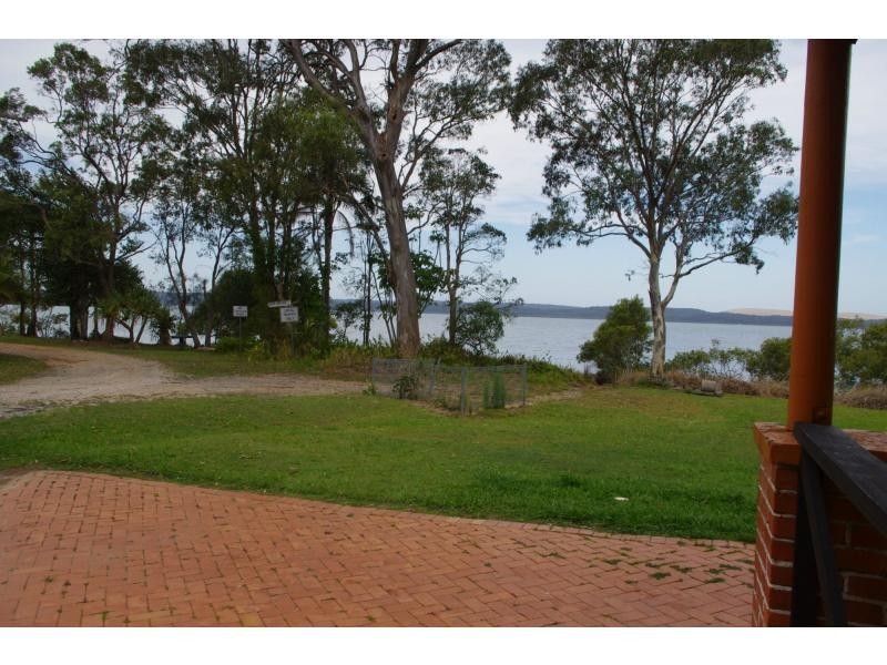 34 Kooberry Street, Macleay Island QLD 4184