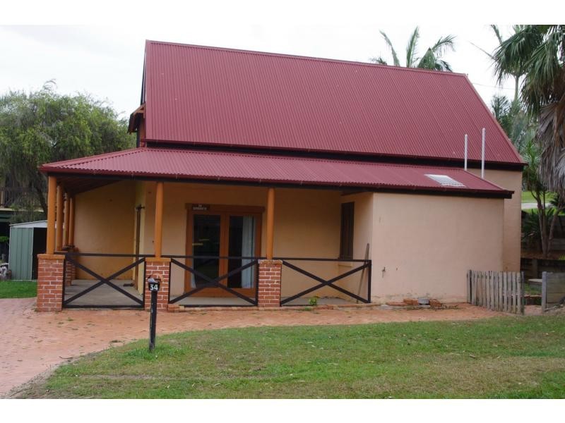 34 Kooberry Street, Macleay Island QLD 4184