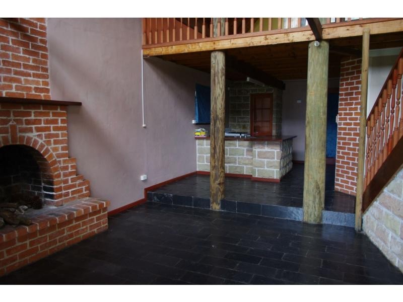 34 Kooberry Street, Macleay Island QLD 4184