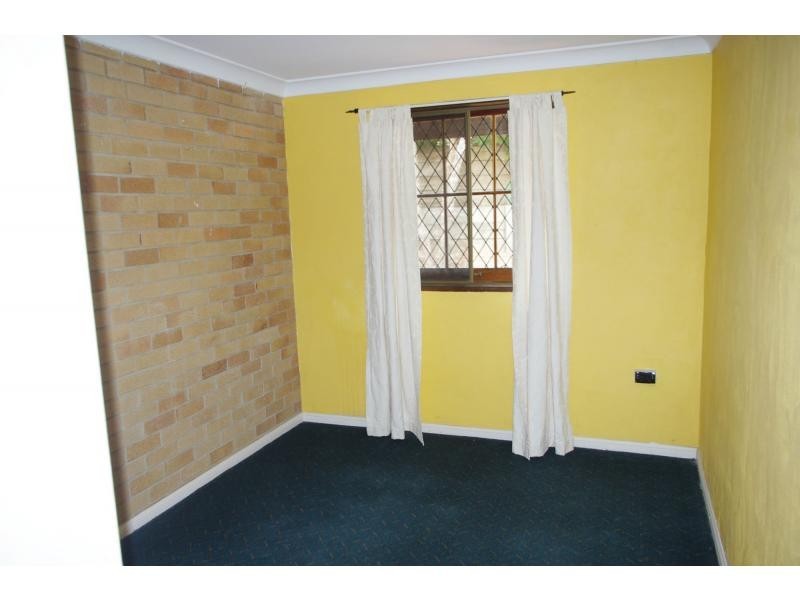 34 Kooberry Street, Macleay Island QLD 4184