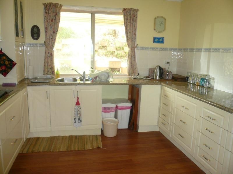 22 Coorong Street, Macleay Island QLD 4184