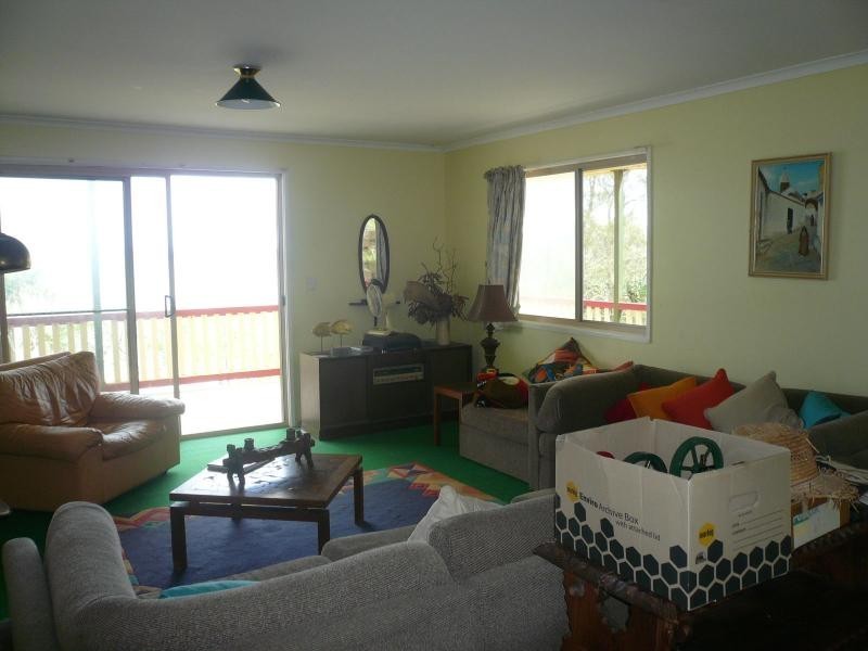 22 Coorong Street, Macleay Island QLD 4184