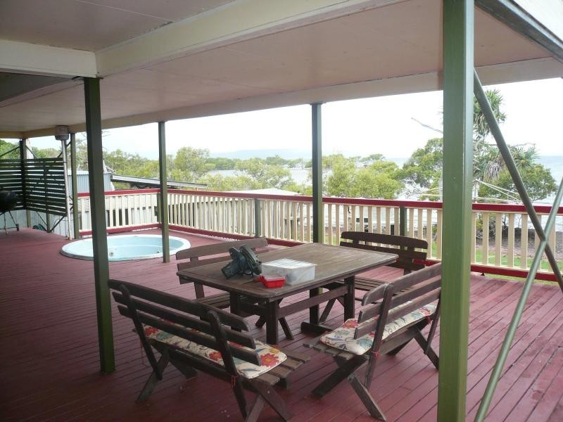 22 Coorong Street, Macleay Island QLD 4184