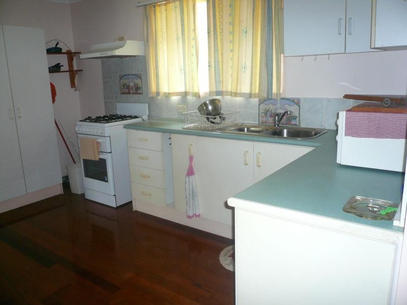 18 Granadilla Street, Macleay Island QLD 4184