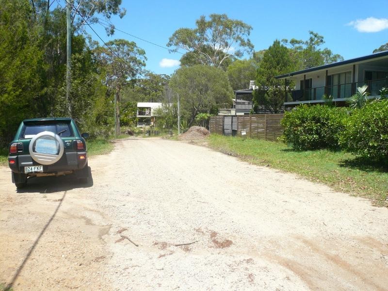 8 Hilda Crescent, Macleay Island QLD 4184