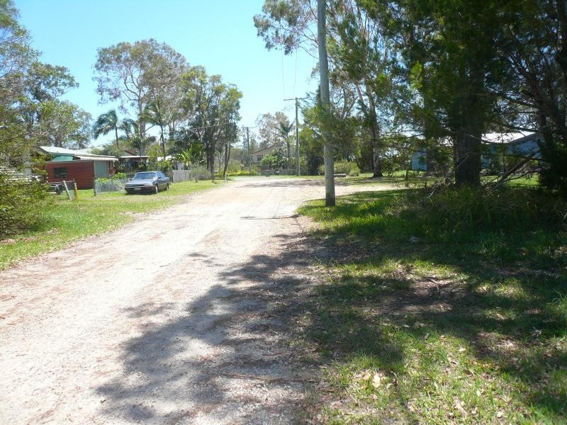 8 Hilda Crescent, Macleay Island QLD 4184
