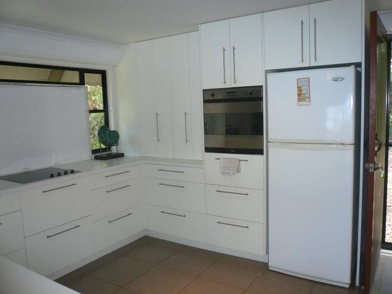 36 Mel Street, Macleay Island QLD 4184