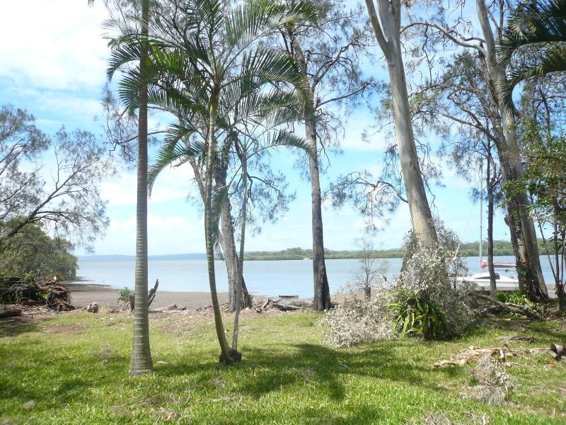 36 Mel Street, Macleay Island QLD 4184