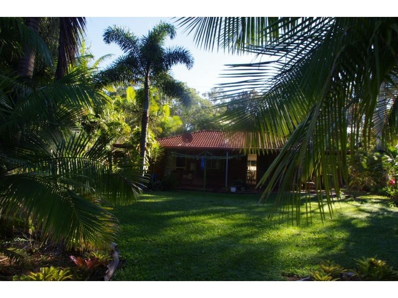 24 Treasure Island Avenue, Karragarra Island QLD 4184