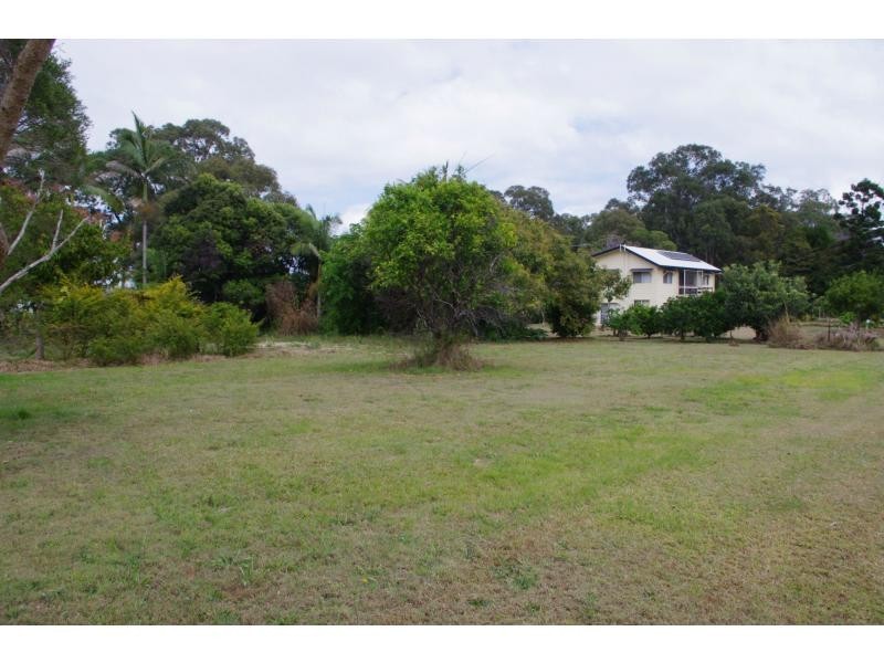4 Nina Street, Karragarra Island QLD 4184