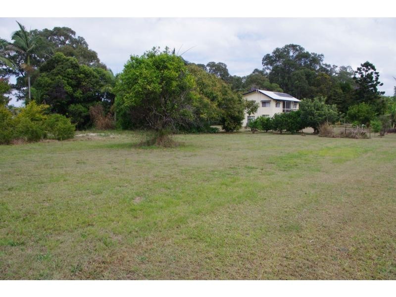 4 Nina Street, Karragarra Island QLD 4184