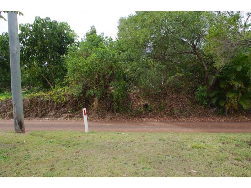 4 Nina Street, Karragarra Island QLD 4184