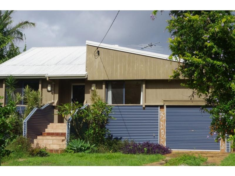 4 Emily Court, Macleay Island QLD 4184