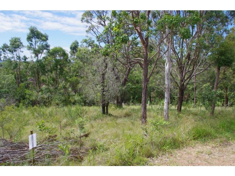 35 Scarborough Terrace, Macleay Island QLD 4184