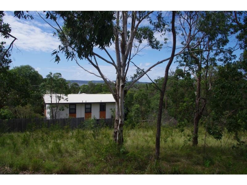 35 Scarborough Terrace, Macleay Island QLD 4184