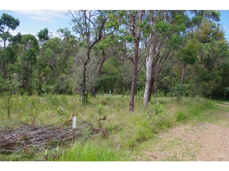 35 Scarborough Terrace, Macleay Island QLD 4184