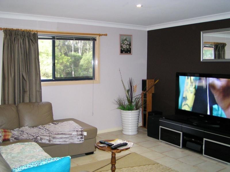 43 Loniceria Street, Macleay Island QLD 4184