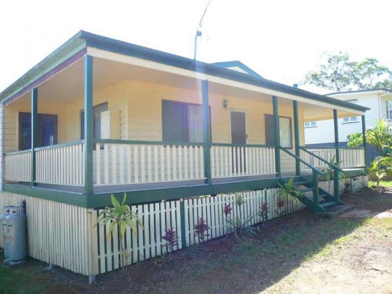22 Calm Waters Crescent, Macleay Island QLD 4184