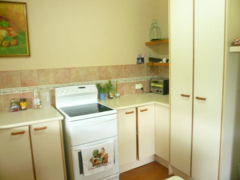 8 Rainbow Avenue, Macleay Island QLD 4184