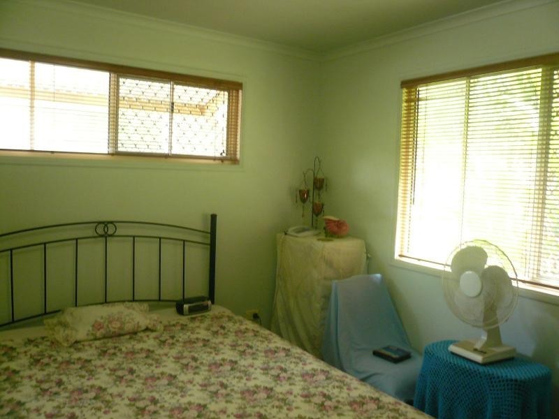 8 Rainbow Avenue, Macleay Island QLD 4184