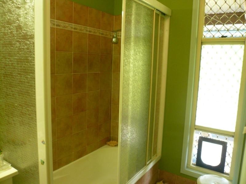 8 Rainbow Avenue, Macleay Island QLD 4184