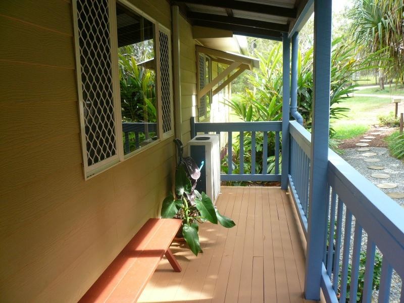 8 Rainbow Avenue, Macleay Island QLD 4184