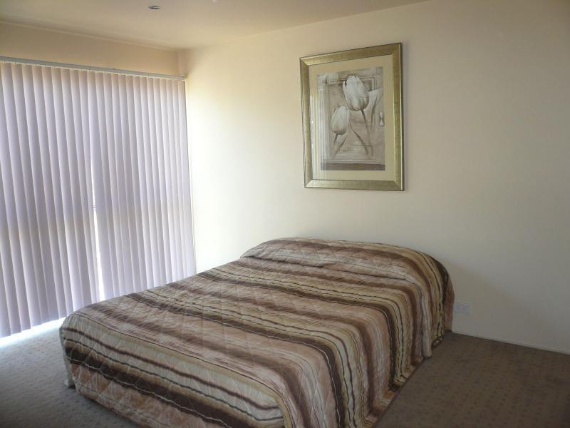 34 Eastbourne Terrace, Macleay Island QLD 4184