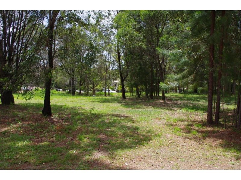 9 Allambie Street, Macleay Island QLD 4184