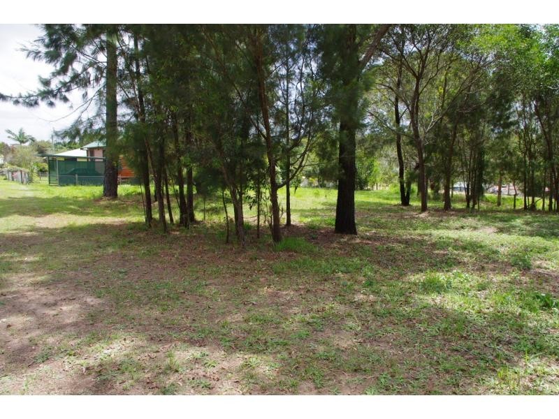 9 Allambie Street, Macleay Island QLD 4184