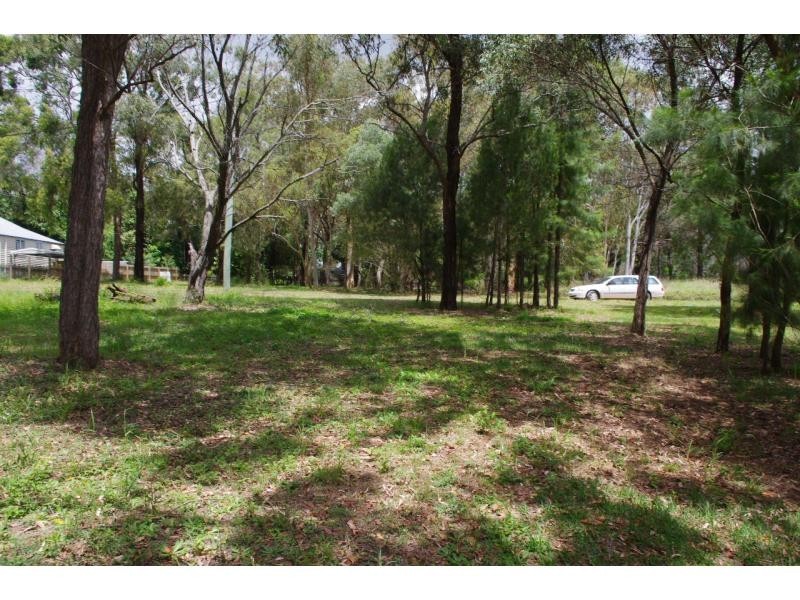 9 Allambie Street, Macleay Island QLD 4184