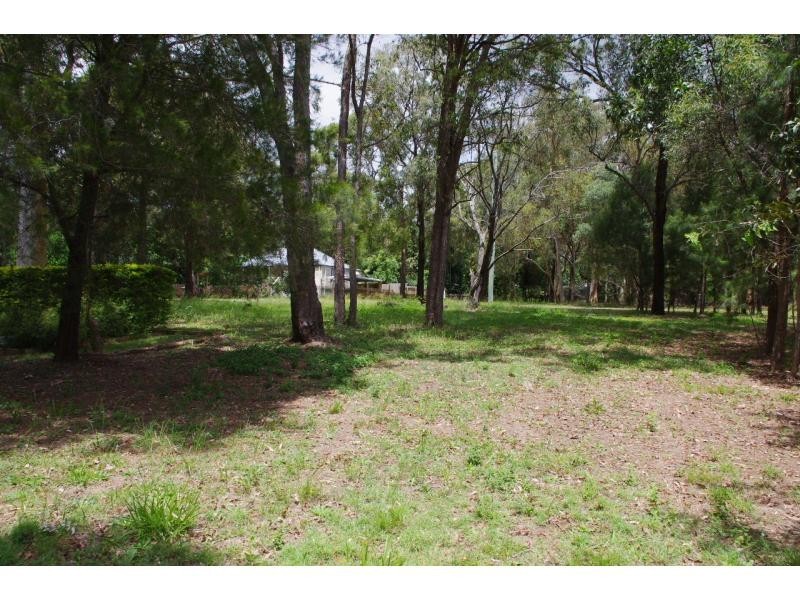 9 Allambie Street, Macleay Island QLD 4184