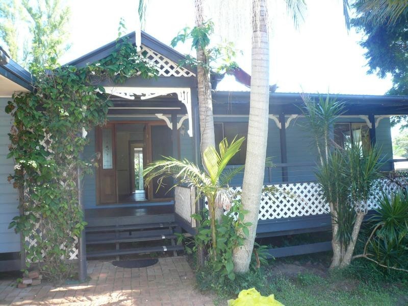 30 Vine Street, Macleay Island QLD 4184