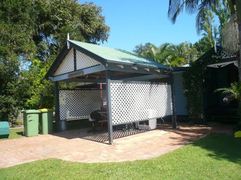 30 Vine Street, Macleay Island QLD 4184