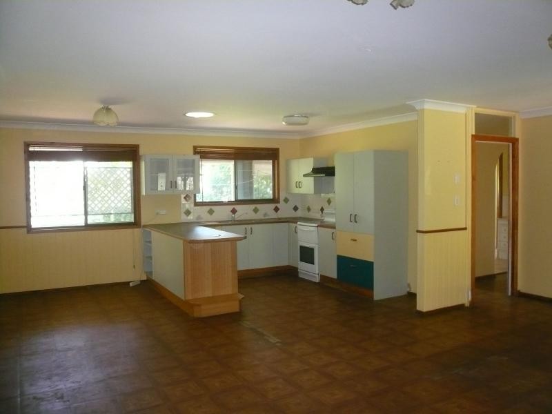 30 Vine Street, Macleay Island QLD 4184