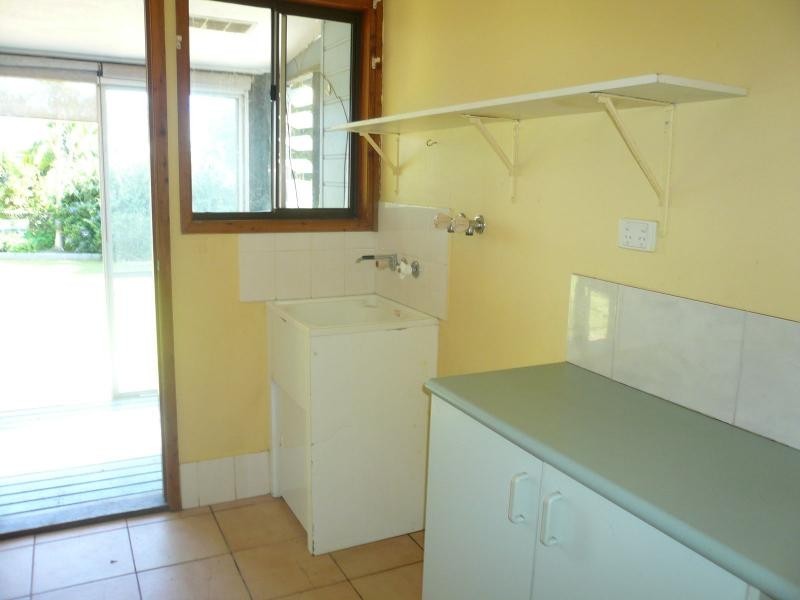 30 Vine Street, Macleay Island QLD 4184