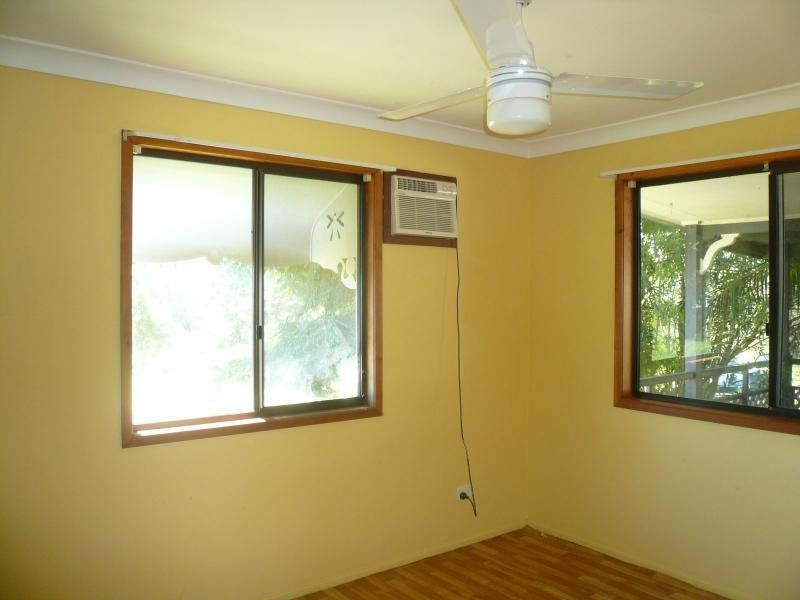 30 Vine Street, Macleay Island QLD 4184