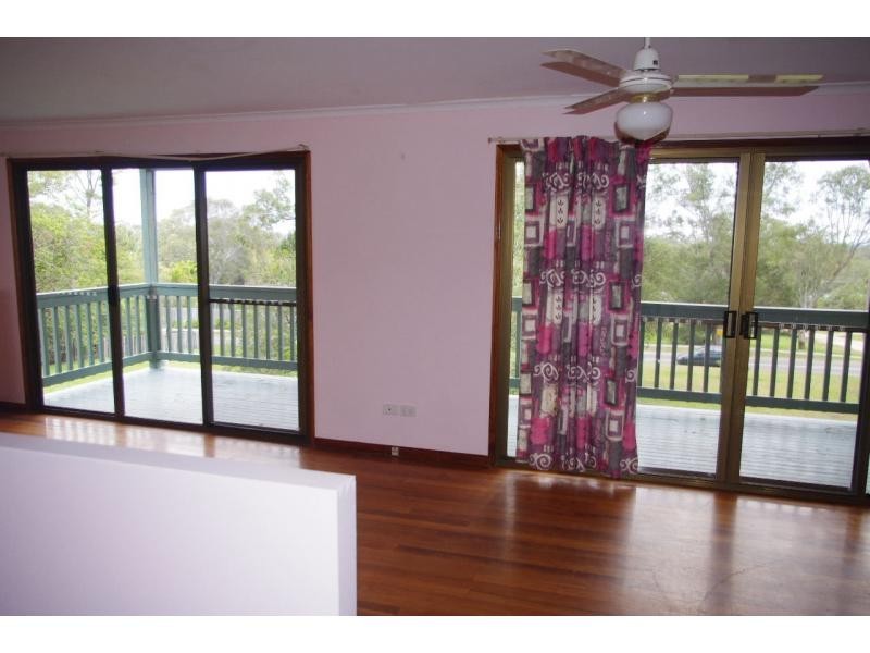 52 High Central Road, Macleay Island QLD 4184