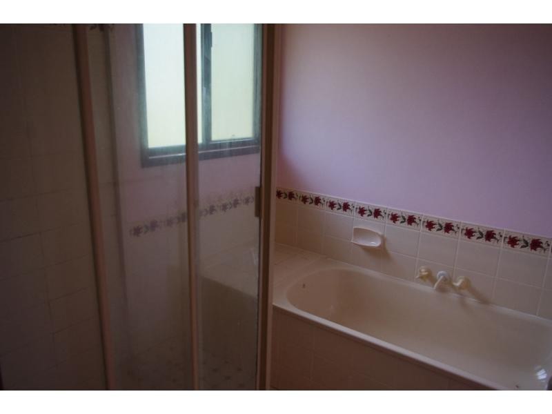 52 High Central Road, Macleay Island QLD 4184