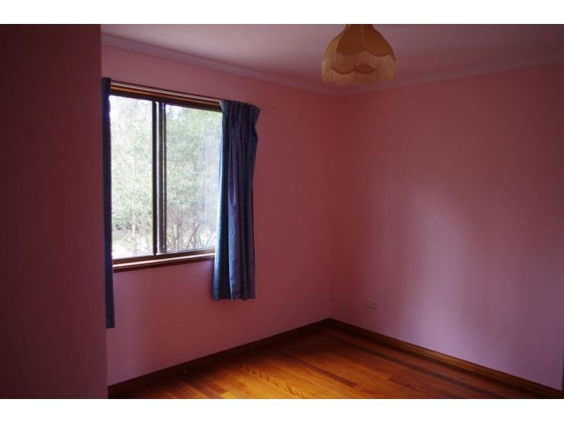 52 High Central Road, Macleay Island QLD 4184