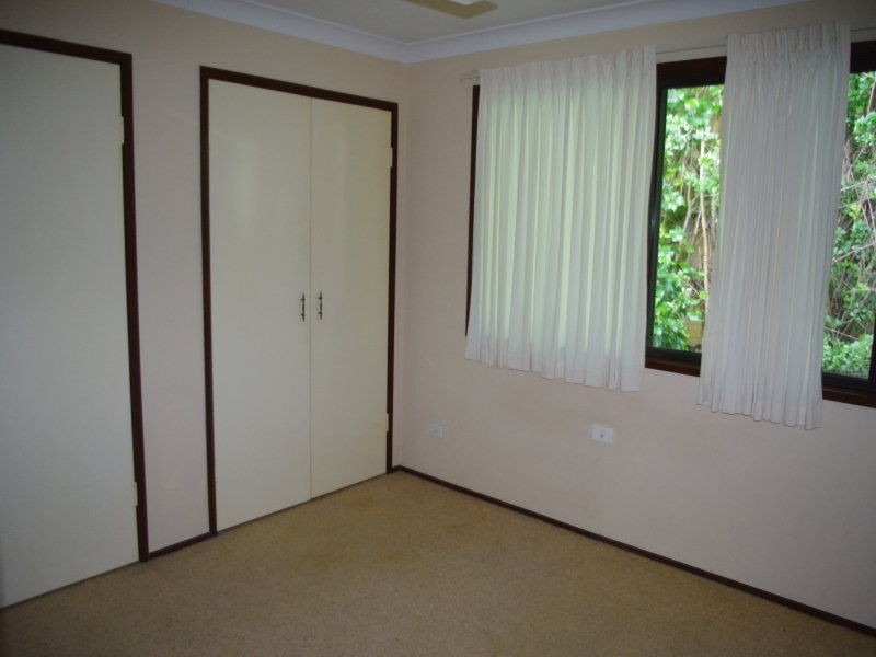 4 Koonwarra Parade, Macleay Island QLD 4184